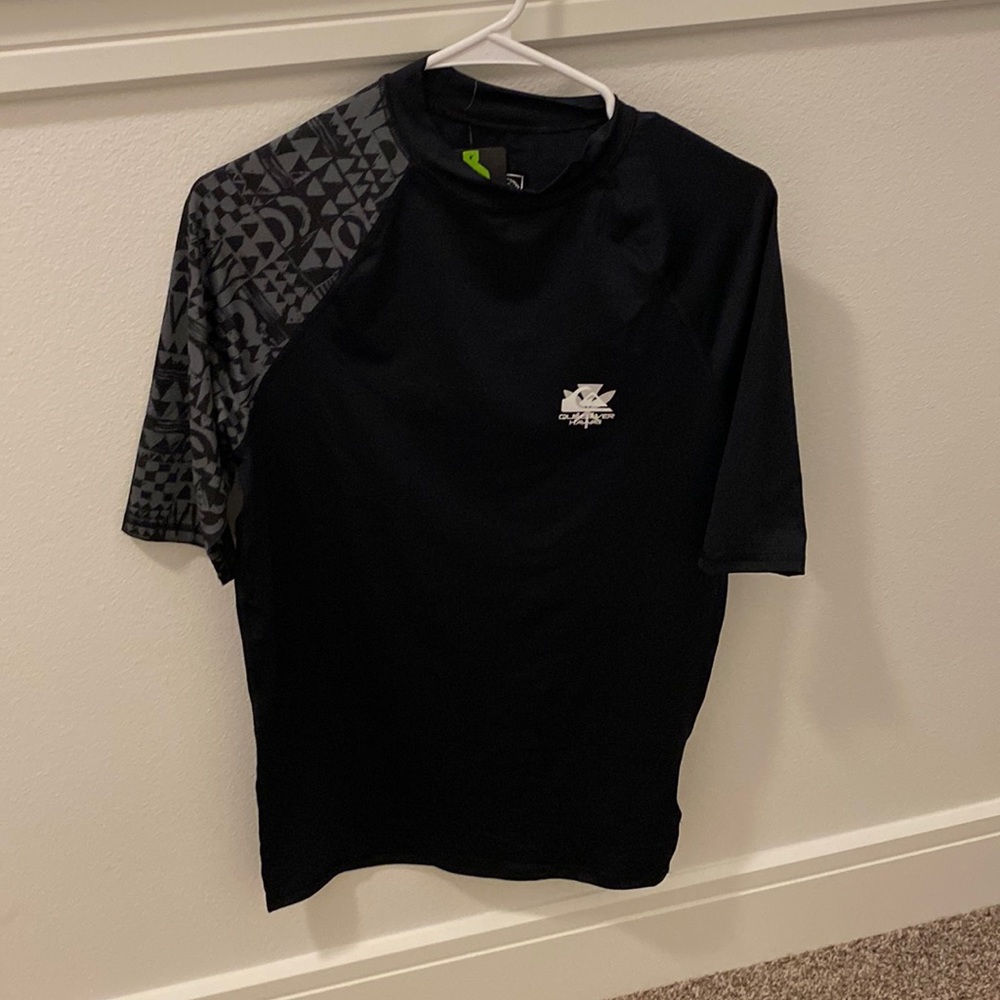 Quicksilver shirt